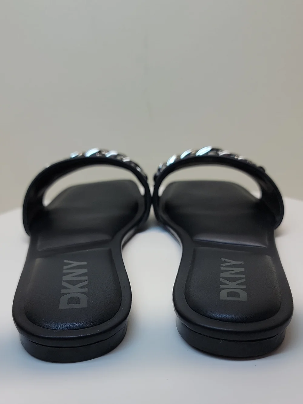DKNY NEW IN BOX BLACK FLAT SLIDE SANDALS W/SILVER CHAIN - Picture 8 of 10